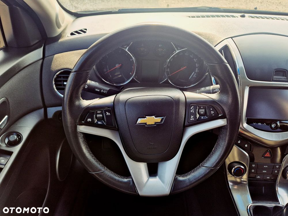 Chevrolet Cruze 1.4T LTZ - 21