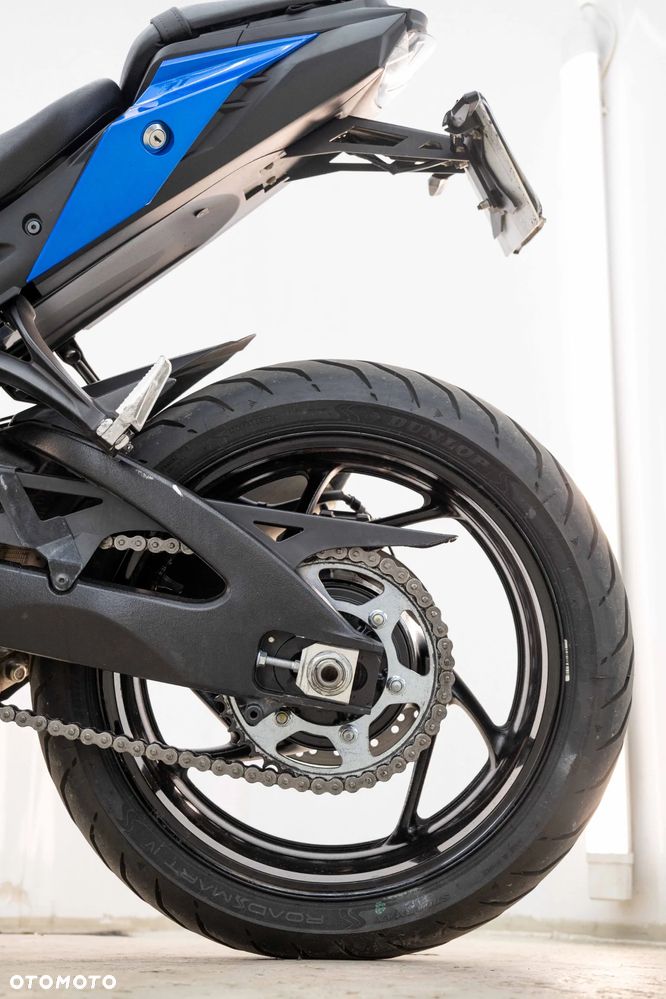 Suzuki GSX - 35