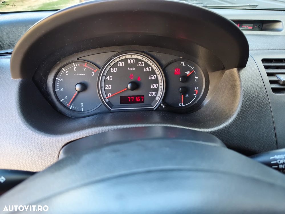 Suzuki Swift - 9