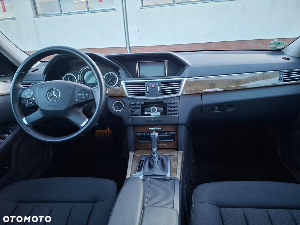 Mercedes-Benz Klasa E - 20