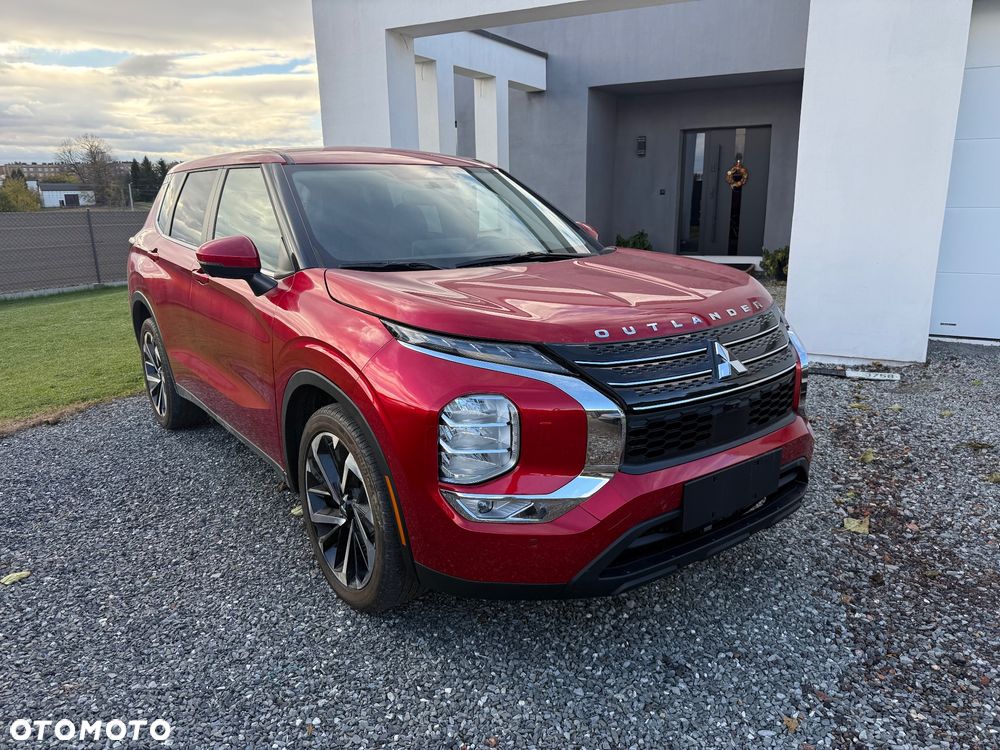 Mitsubishi Outlander 2.4 4WD CVT Intense - 1