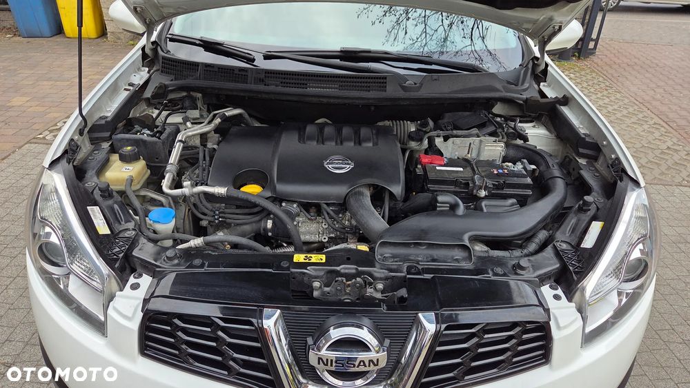 Nissan Qashqai 2.0 dCi 4 x 4 DPF tekna - 13