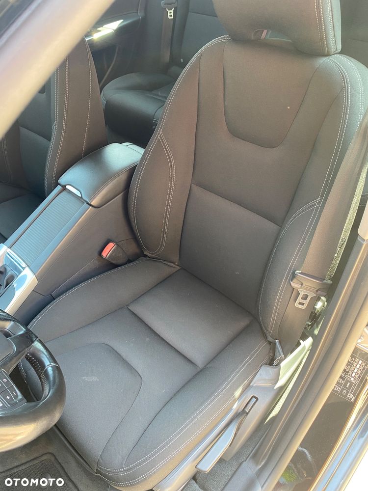 Volvo V60 D2 Edition - 22