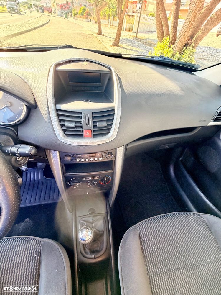 Peugeot 207 1.4 HDi Sport - 12