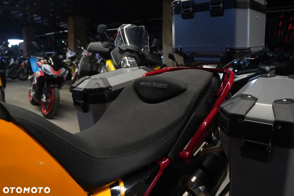 Moto Guzzi V85 - 16