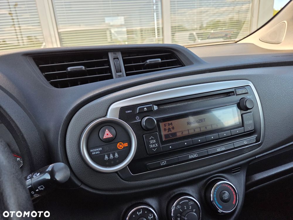 Toyota Yaris 1.0 Luna - 21