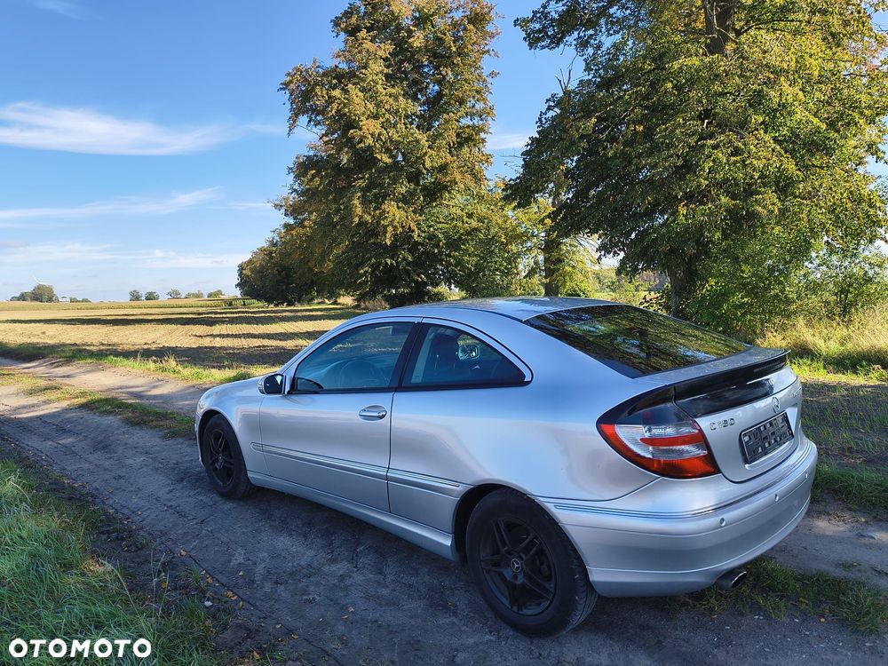 Mercedes-Benz Klasa C 180 Kompressor Automatik Sport Edition - 3