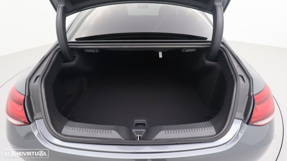 Mercedes-Benz CLS 300 d 4Matic 9G-TRONIC AMG Line - 27