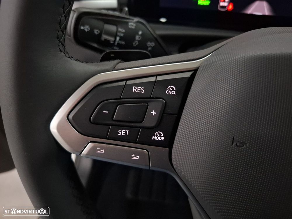 VW T-Roc 1.5 eTSI Trend DSG - 8