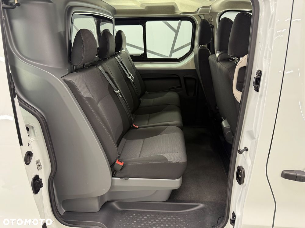 Renault Trafic - 25
