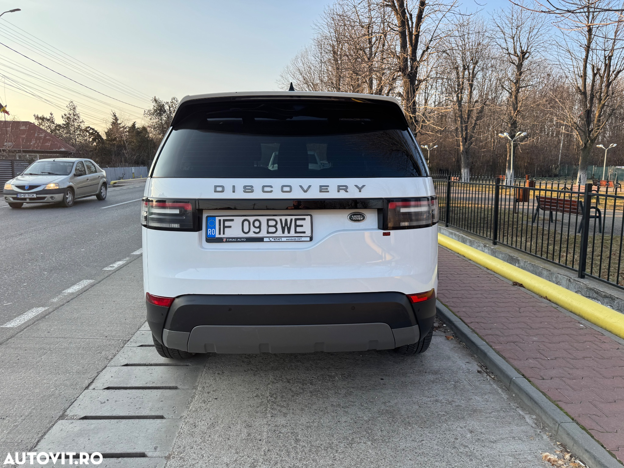 Land Rover Discovery 2.0 L TD4 SE - 5