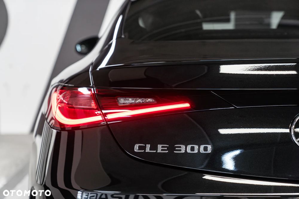 Mercedes-Benz CLE 300 mHEV 4-Matic AMG Line - 20