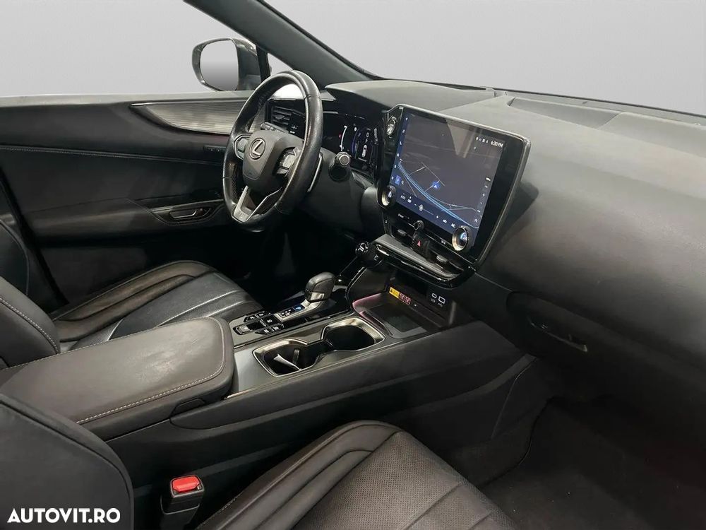 Lexus Seria NX 450h+ E-FOUR F SPORT - 14