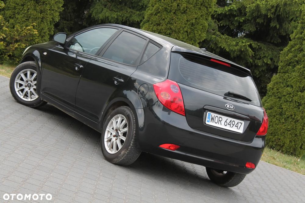 Kia Ceed 2.0 Optimum - 11