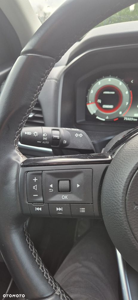 Nissan Qashqai 1.3 DIG-T MHEV N-Connecta - 27