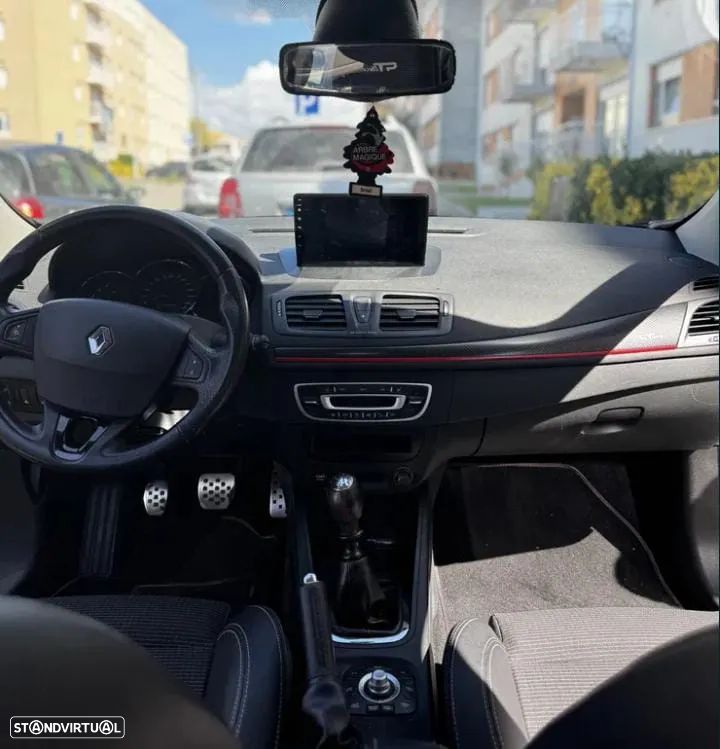 Renault Mégane Sport Tourer - 2