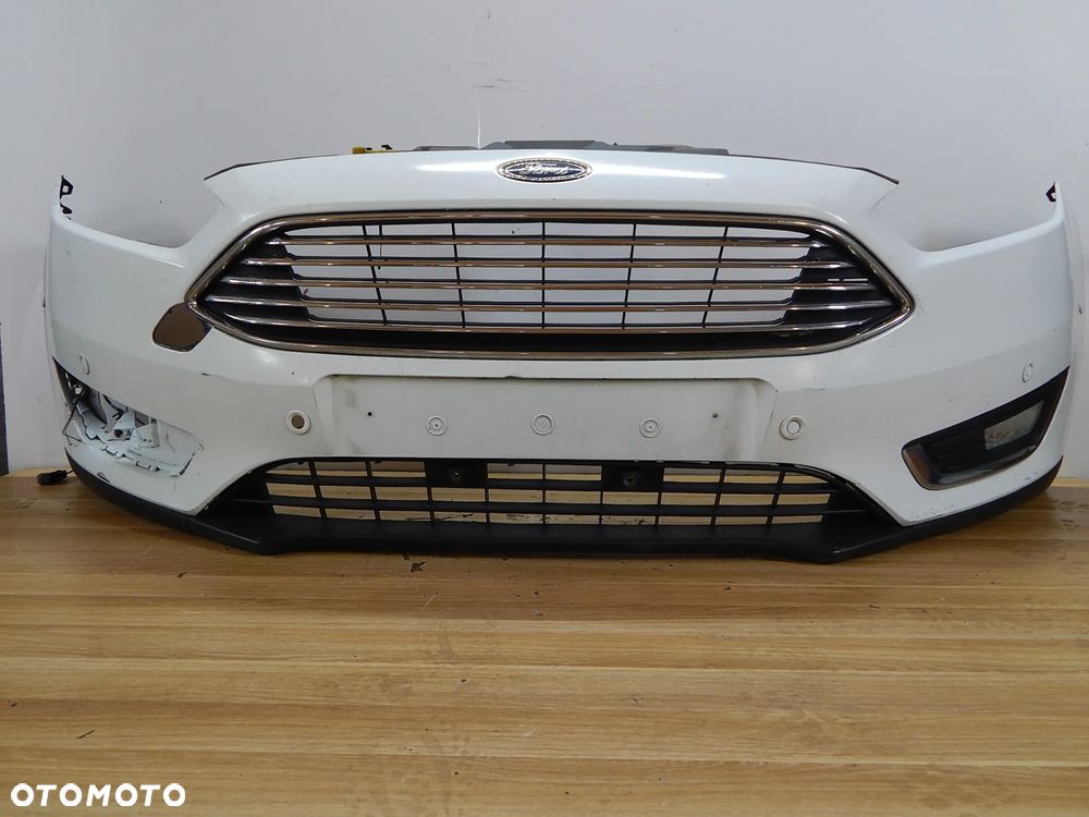 Zderzak przód przedni Ford Focus MK3 13-18 LIFT  biały 5F Łuków części - 2