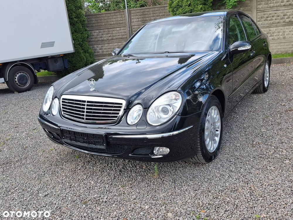 Mercedes-Benz Klasa E 320 4-Matic Avantgarde - 22