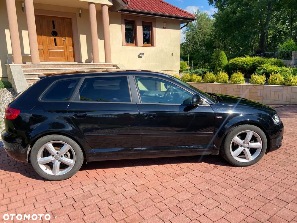 Audi A3 Sportback 1.6 TDI DPF Ambiente - 7