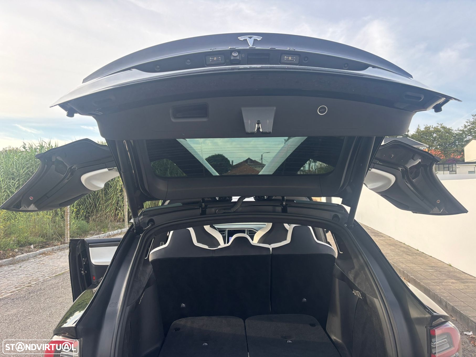 Tesla Model X 100 kWh Long Range Plus AWD - 22