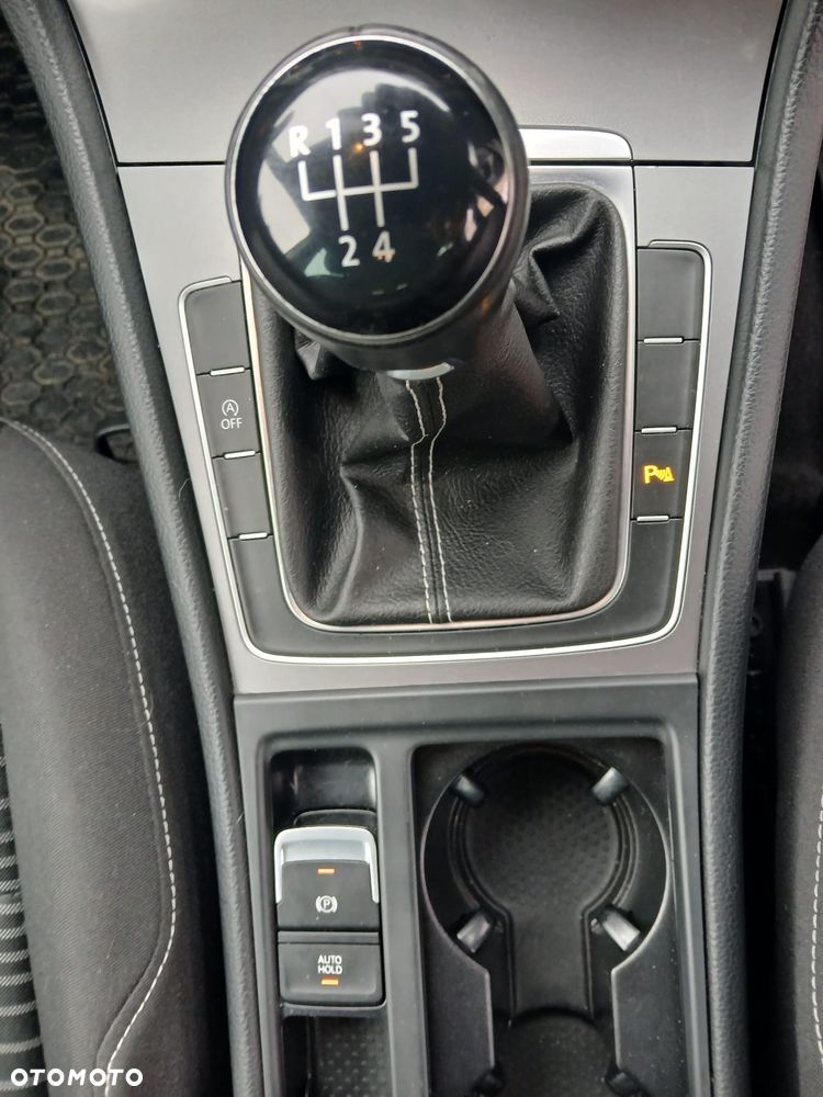 Volkswagen Golf 1.6 TDI BlueMotion Technology Lounge - 3