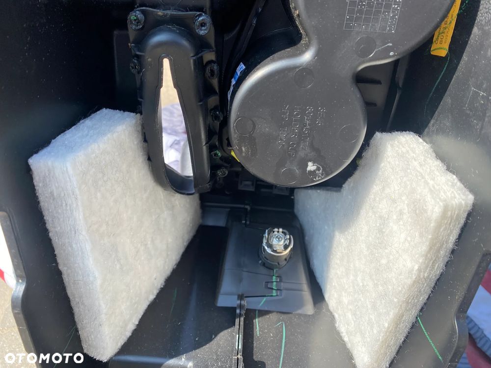 PODŁOKIETNIK SKÓRA SKÓRZANY MITSUBISHI L200 - 11