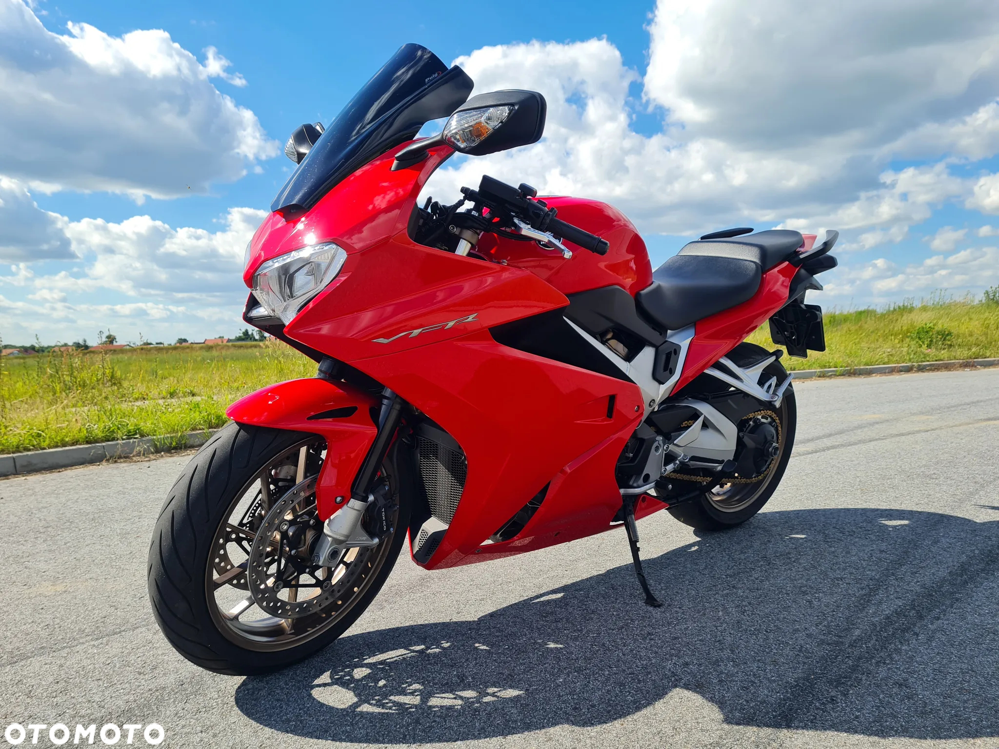 Honda VFR - 4