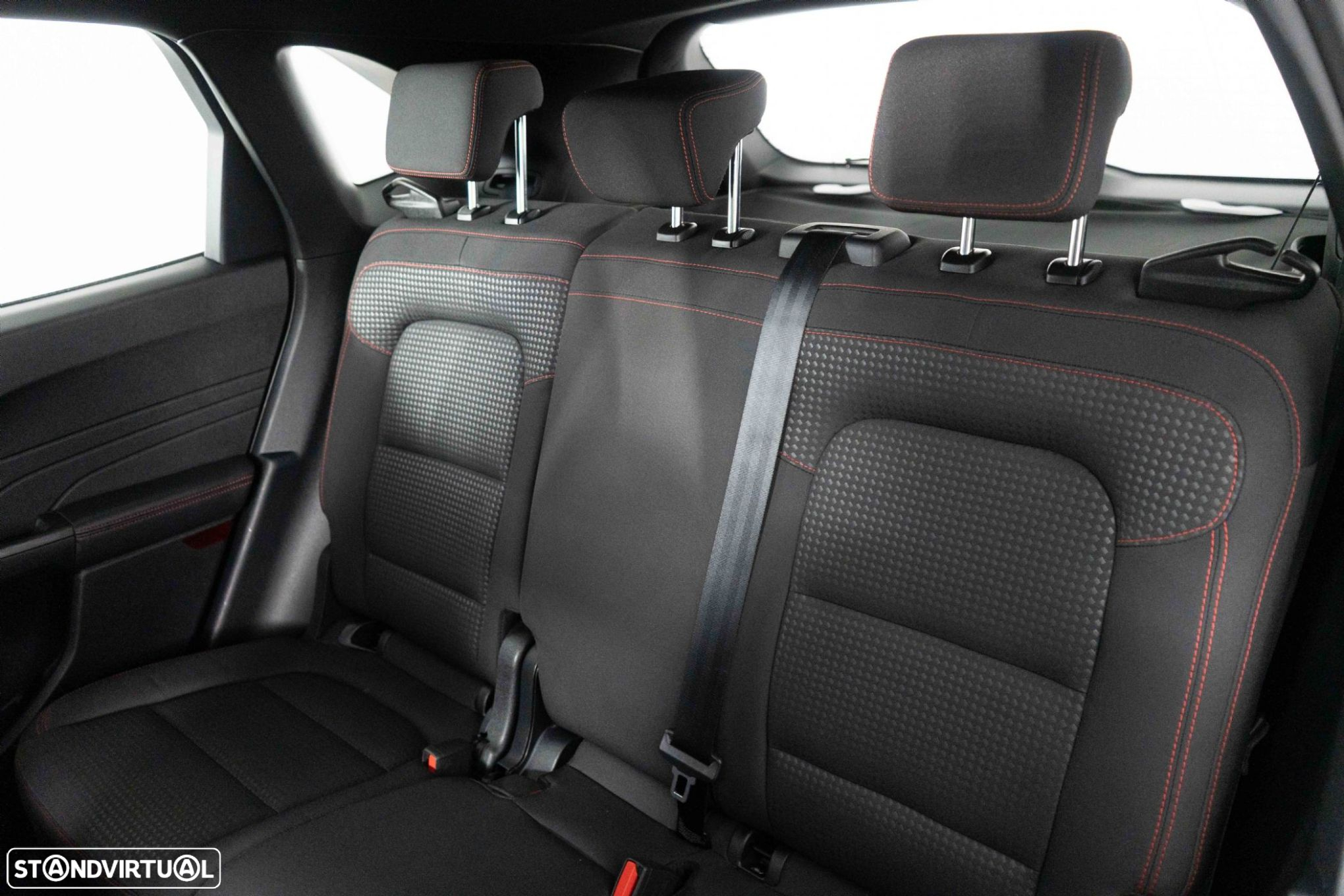 Ford Kuga - 9