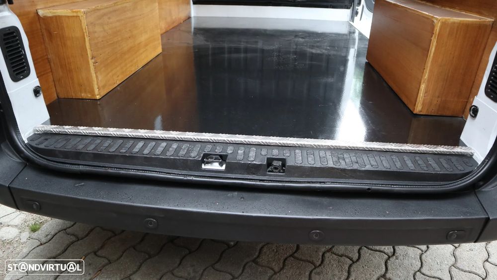 Renault Master 2.3 dCi 135 L2H2 - 8