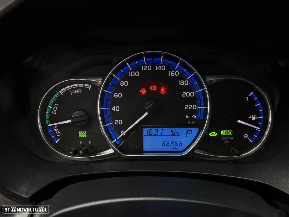 Toyota Yaris 1.5 HSD Comfort - 14