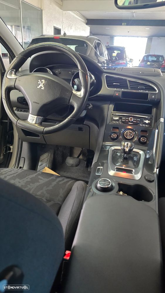 Peugeot 3008 2.0 HDi Hybrid4 - 26