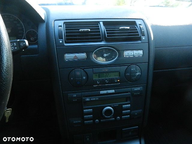 Ford Mondeo 1.8 Trend X - 35