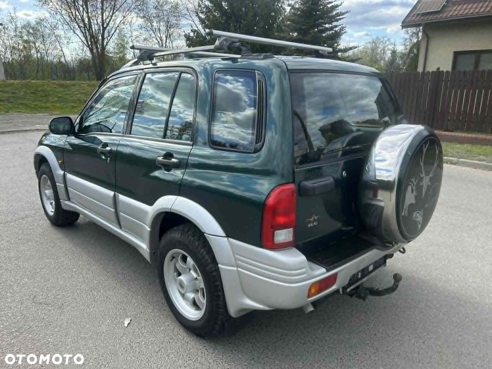 Suzuki Grand Vitara 2.5 V6 - 5