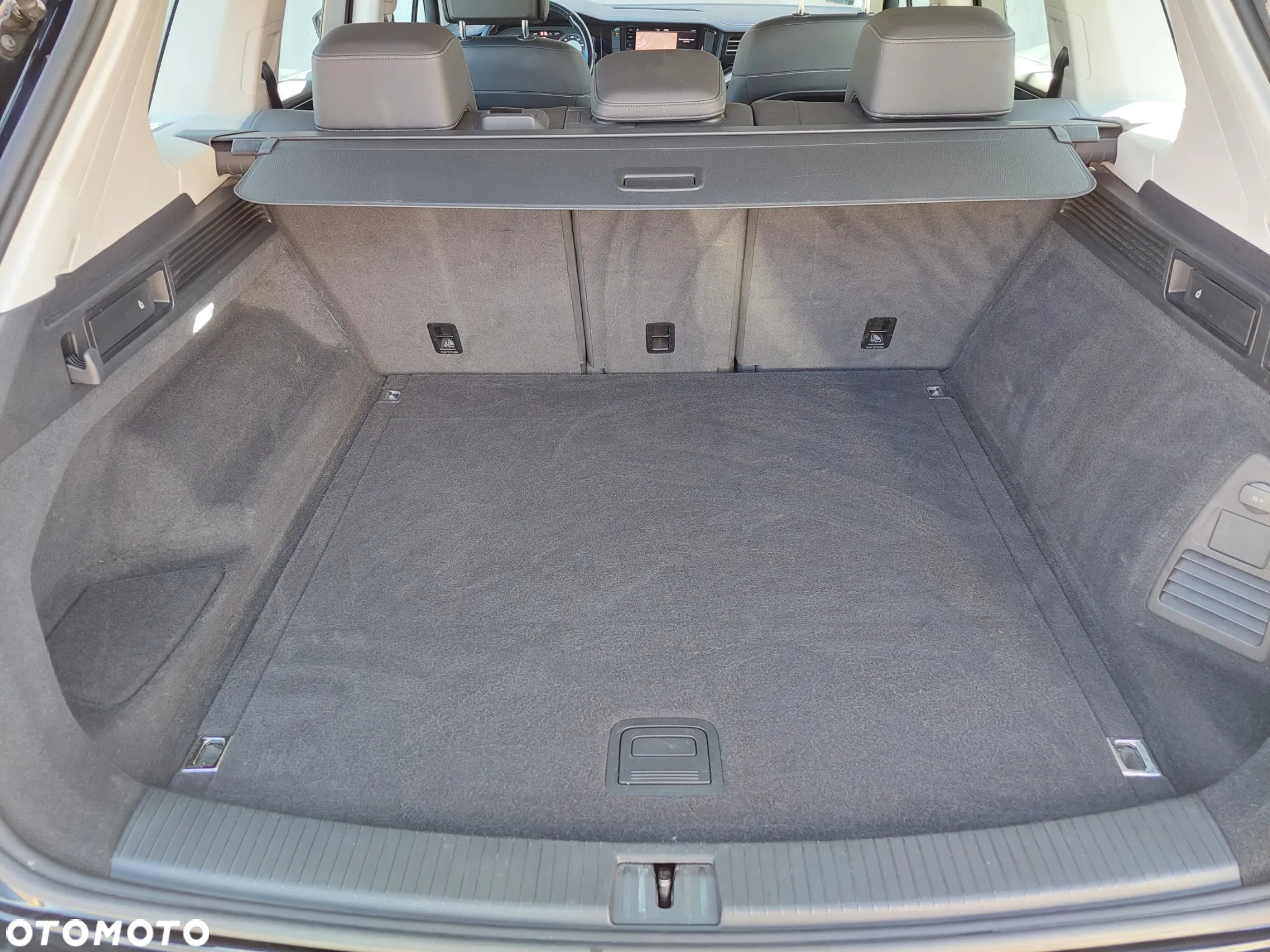 Volkswagen Touareg 3.0 V6 TDI SCR 4Mot - 38