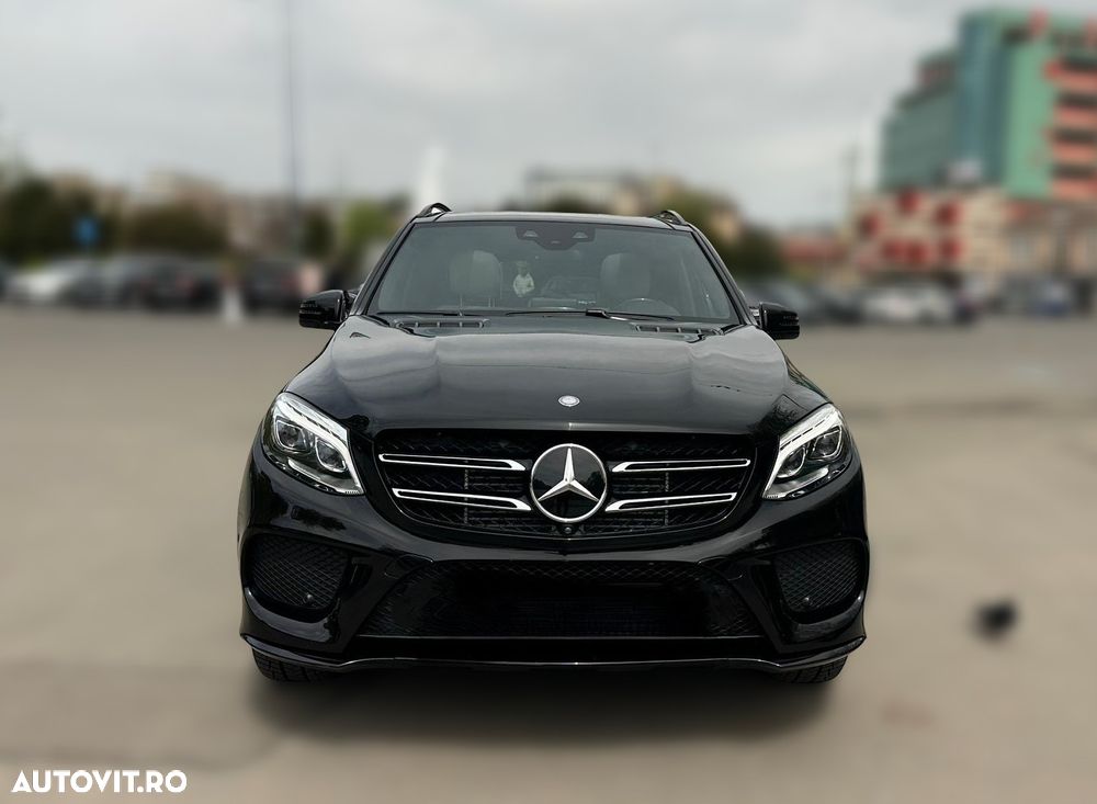 Mercedes-Benz GLE - 1