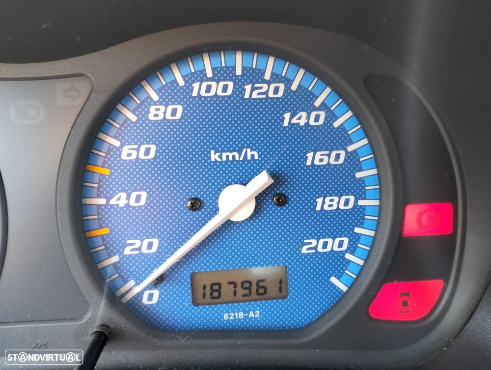 Honda HR-V 1.6 LS - 16