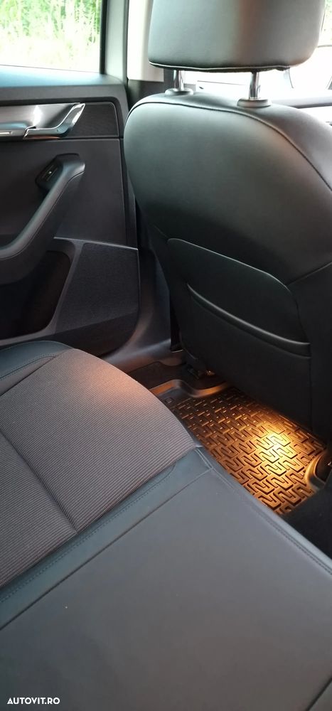 Skoda Octavia 2.0 TDI DSG 4X4 Style - 13