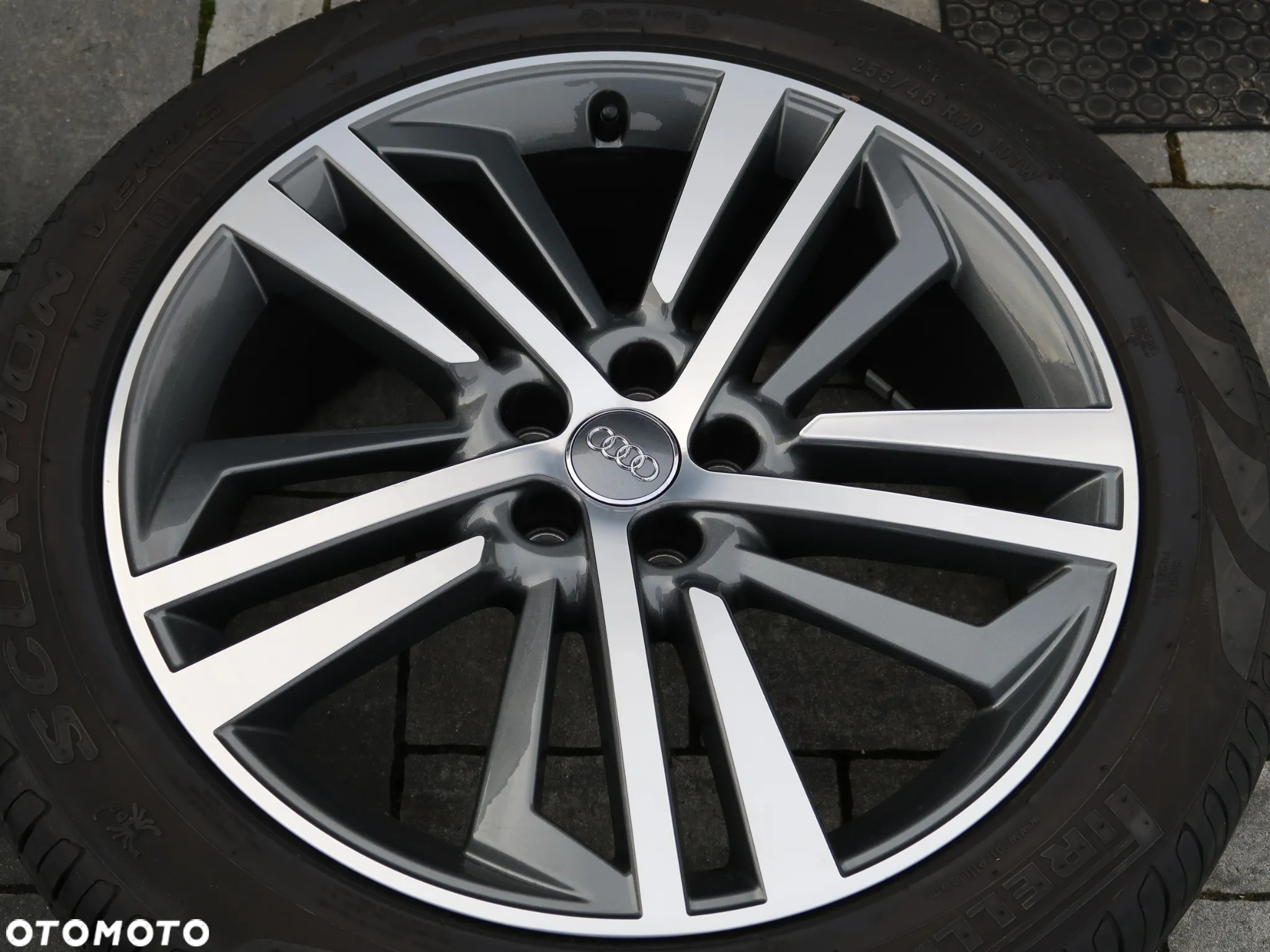 Koła Audi Q5 SQ5 20'' Pirelli 255/45r20  22 rok - 5