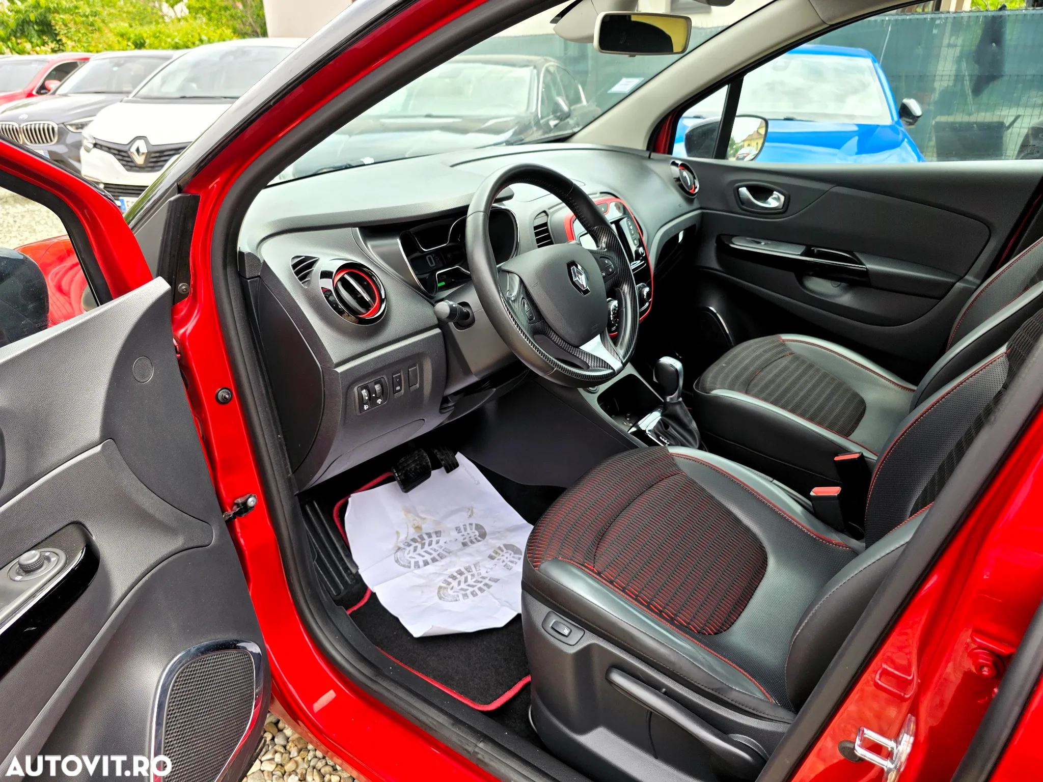 Renault Captur dCi 90 EDC Helly Hansen - 21