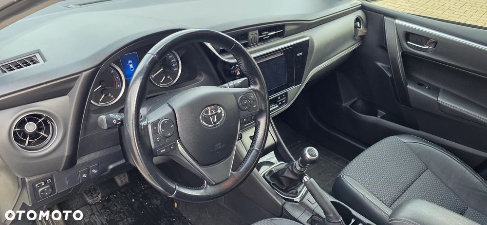 Toyota Corolla 1.6 50th Anniversary - 14