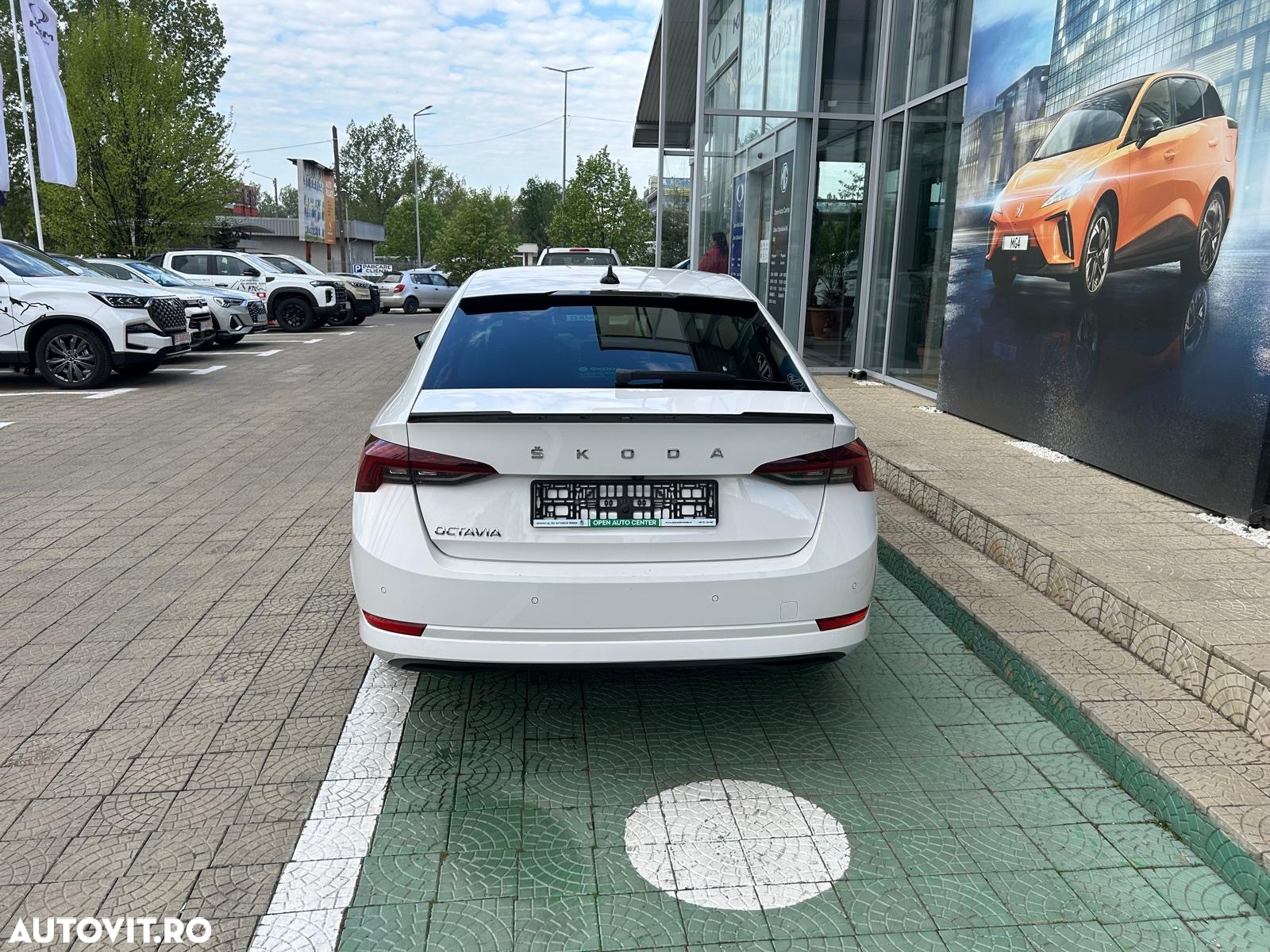 Skoda Octavia 2.0 TDI DSG Style - 4