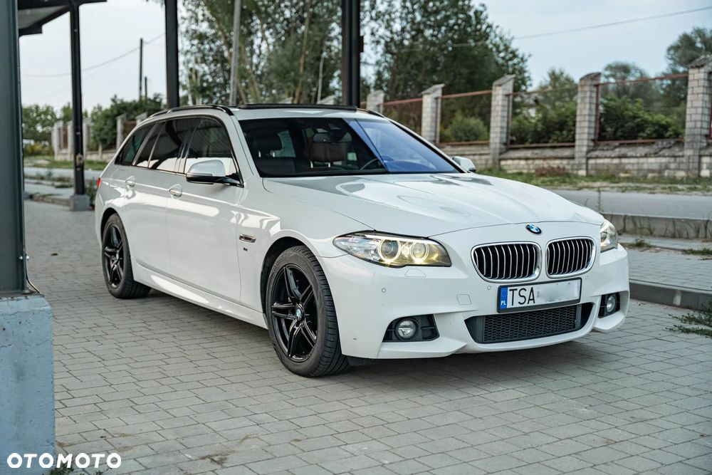BMW Seria 5 530d xDrive - 12