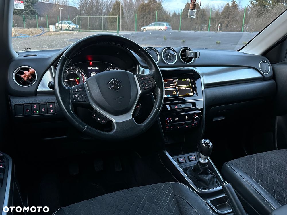 Suzuki Vitara - 21