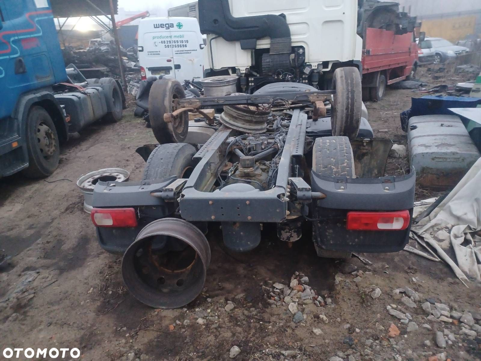 OŚ BELKA ZAWIESZENIA TYŁ + RESORY + KOŁA NA PRZYCZEPKĘ FORD TRANSIT V - 8
