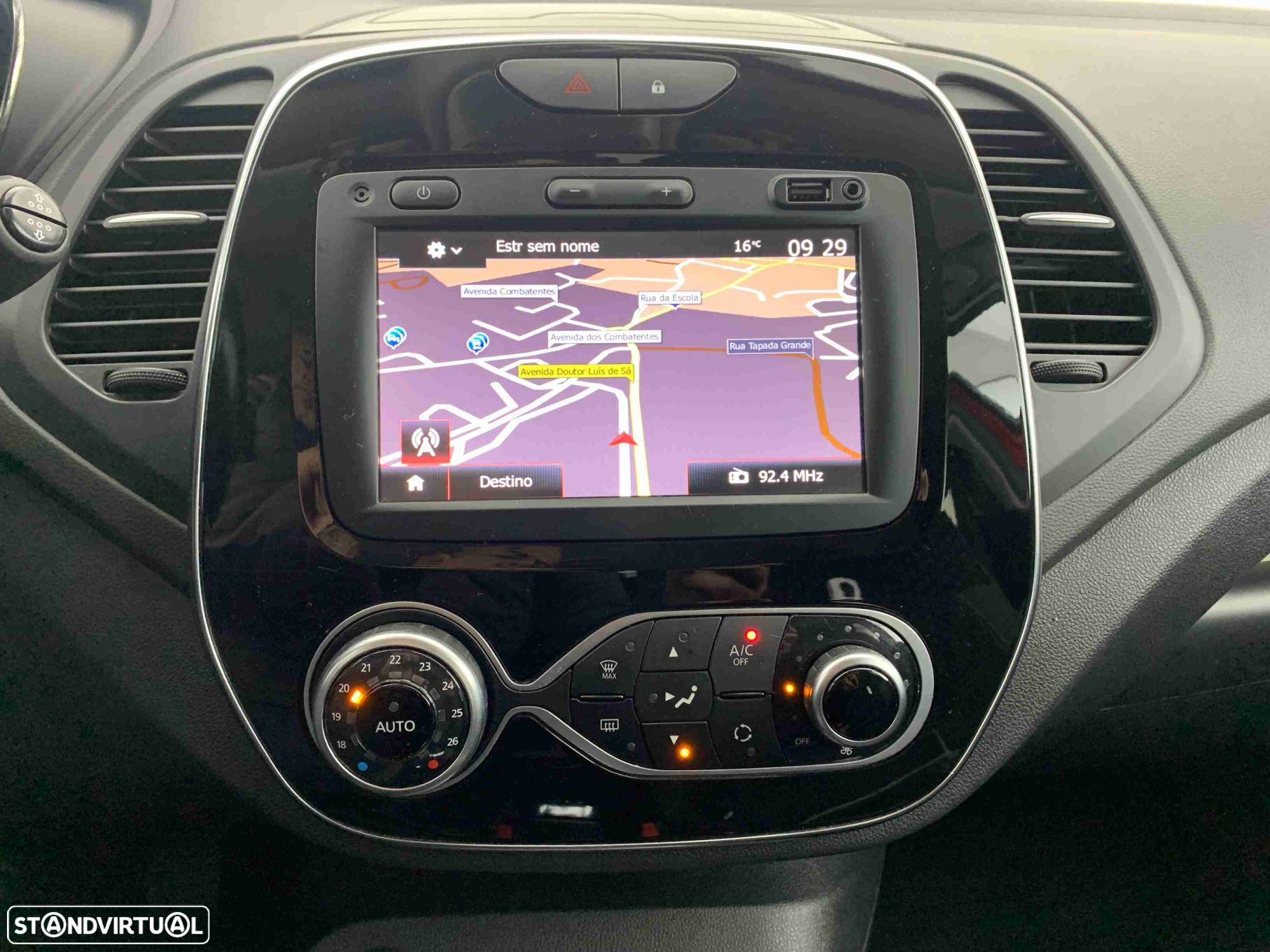 Renault Captur 0.9 TCE Exclusive - 9