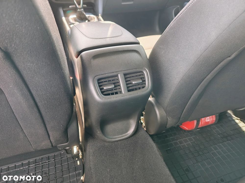Opel Insignia 1.5 T Enjoy S&S - 33