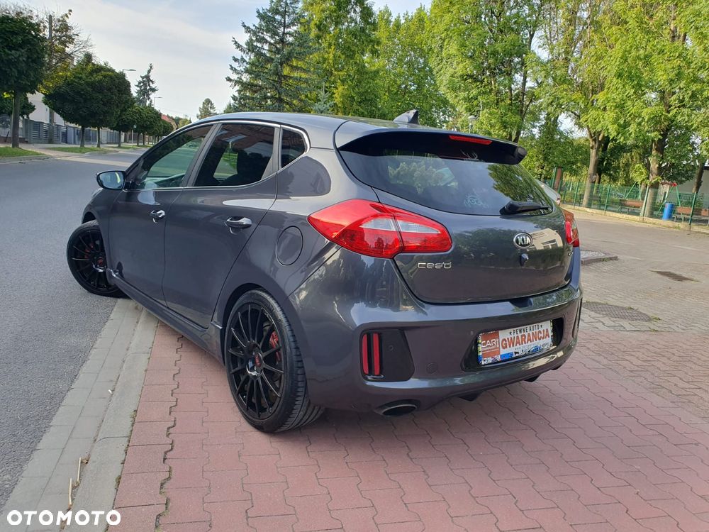 Kia Ceed 1.6 T-GDI GT XL - 6