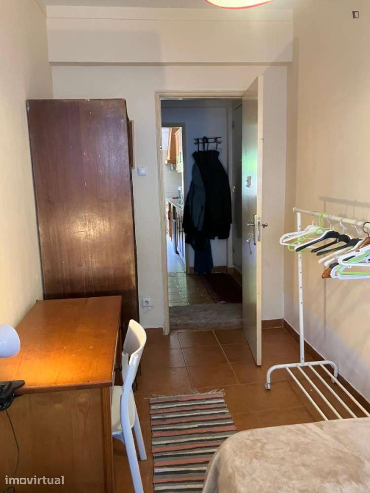 Quarto - localizado em Amadora Lisbon - Grande imagem: 2/11