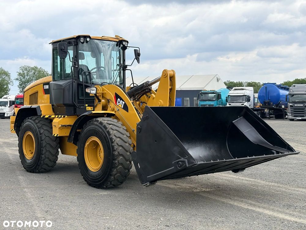 Caterpillar 930M - 3