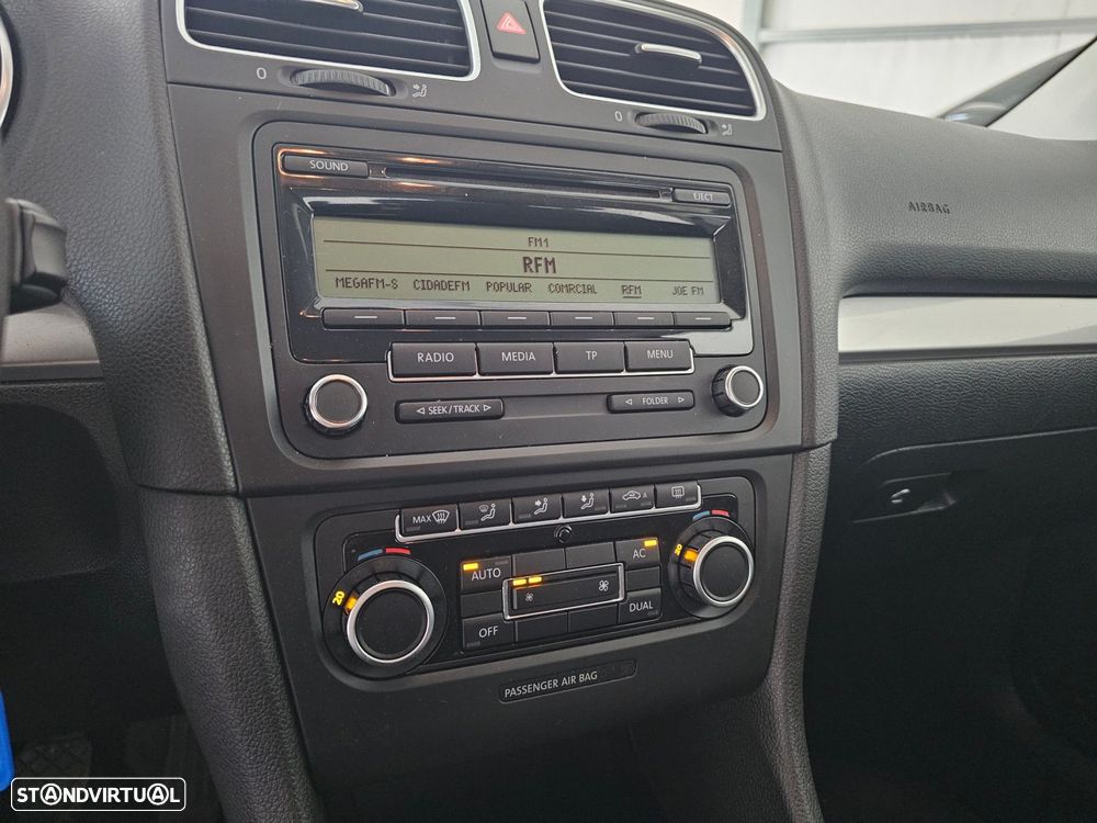 VW Golf 1.6 TDi Confortline - 19